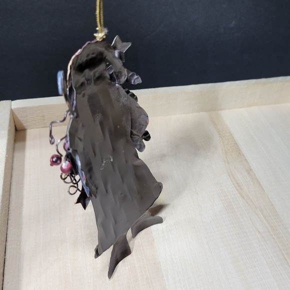 Set of 2 Santa Claus Metal Christmas Ornaments, Jumping Santa and Standing Santa - Picture 9 of 11